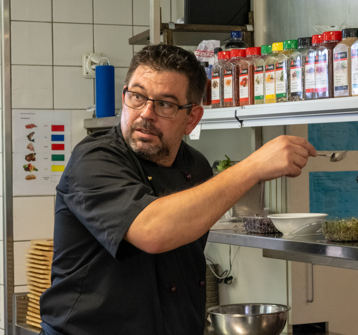 Marc Krebs in der Küche des Bären Gerzensee